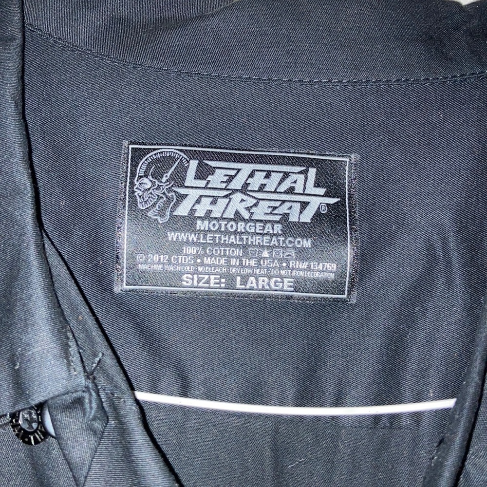 Shirt - Picture 3 of 4